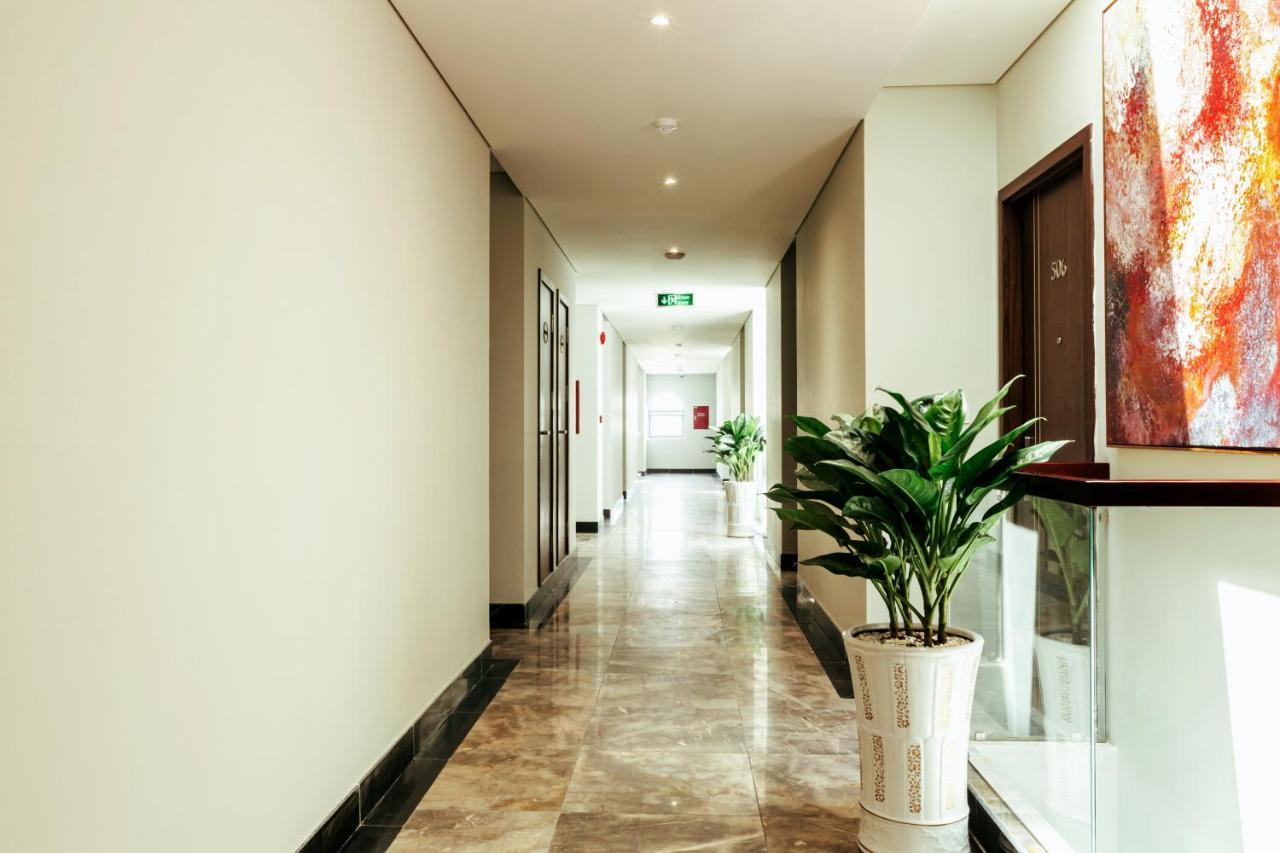 Phu Thang Grand Hotel Duc Hoa Экстерьер фото