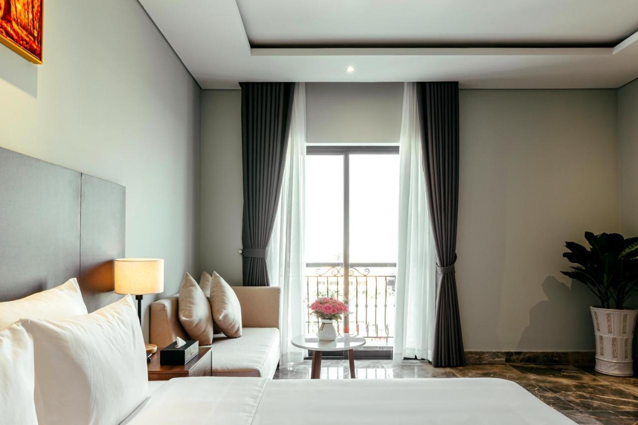 Phu Thang Grand Hotel Duc Hoa Экстерьер фото