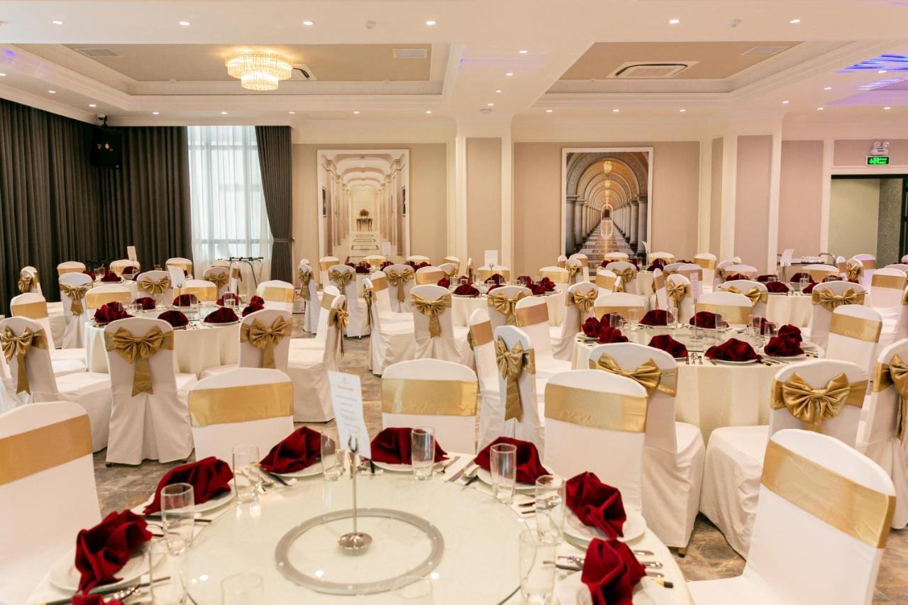 Phu Thang Grand Hotel Duc Hoa Экстерьер фото