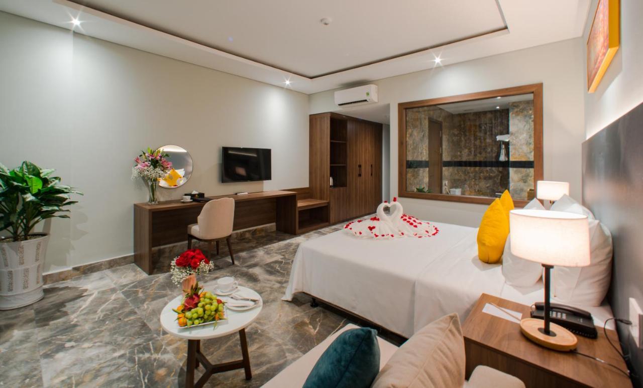 Phu Thang Grand Hotel Duc Hoa Экстерьер фото